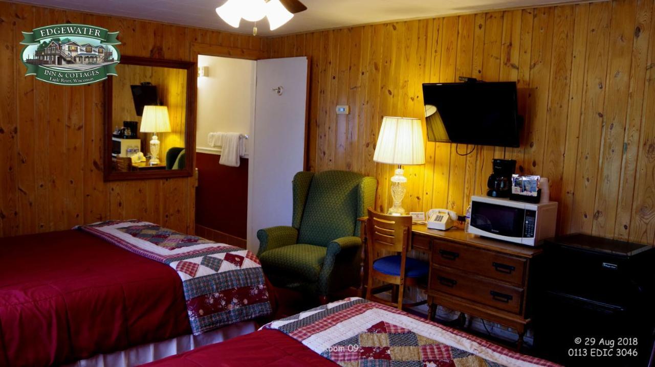 Edgewater Inn & Cottages Ийгъл Ривър Стая снимка
